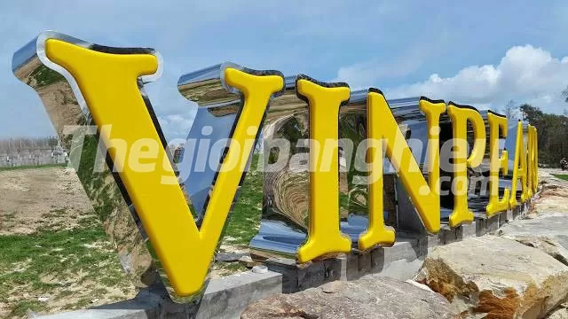 Chữ mica hút nổi 3d Chữ mica hút nổi 3d