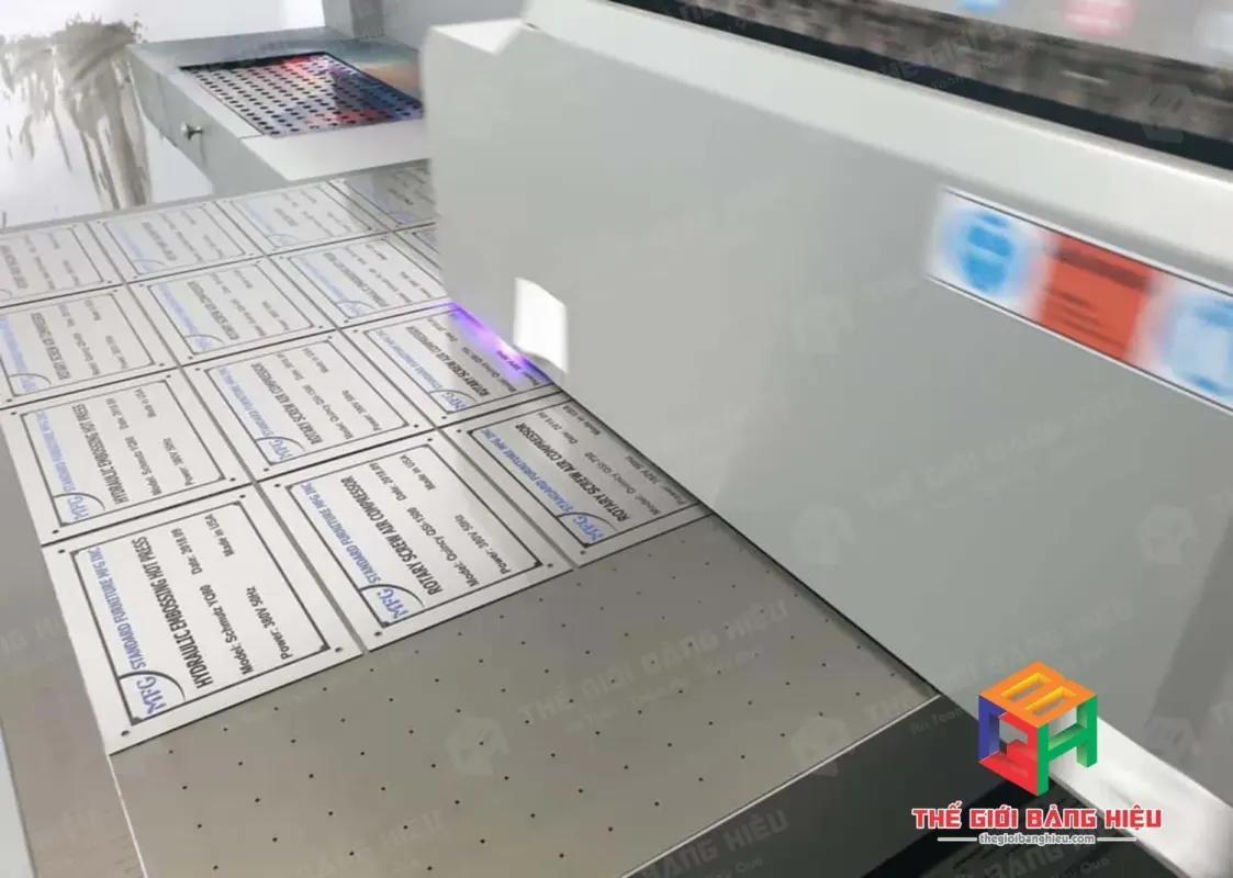 Thiết kế – thi công bảng hiệu