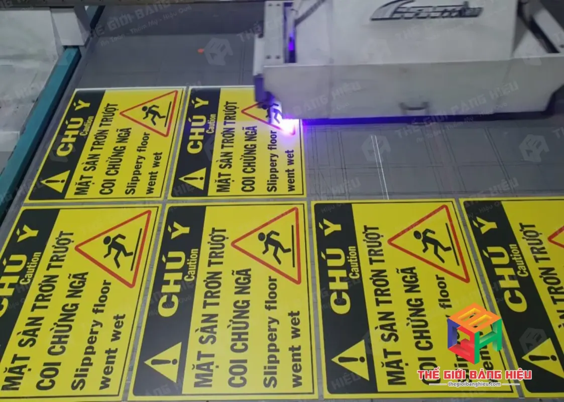 Thiết kế – thi công bảng hiệu