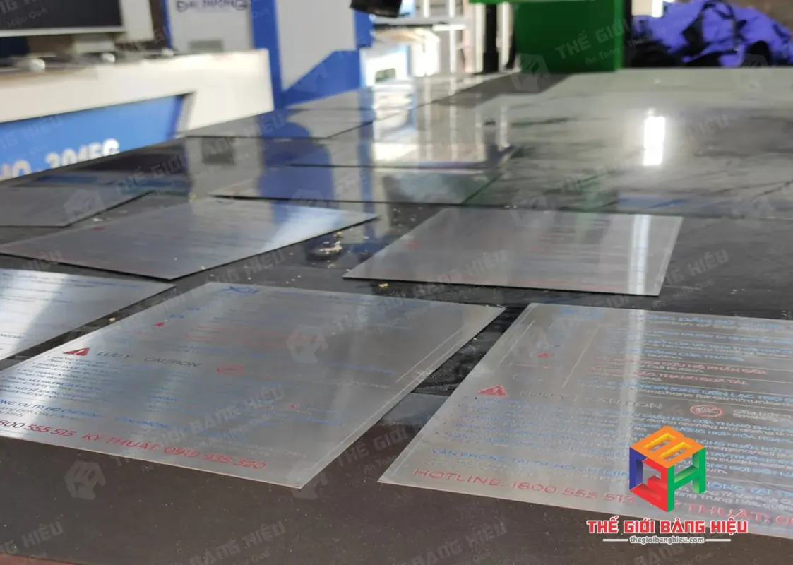 Thiết kế – thi công bảng hiệu