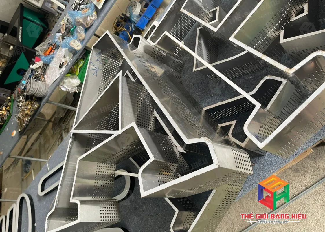Thiết kế – thi công bảng hiệu